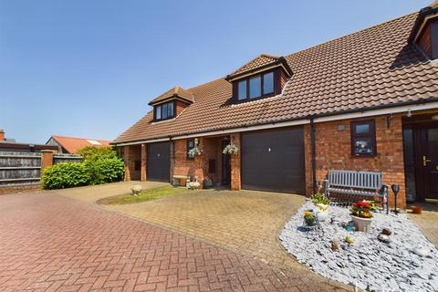 2 bedroom retirement property for sale, Westdeane Court, Basingstoke RG21