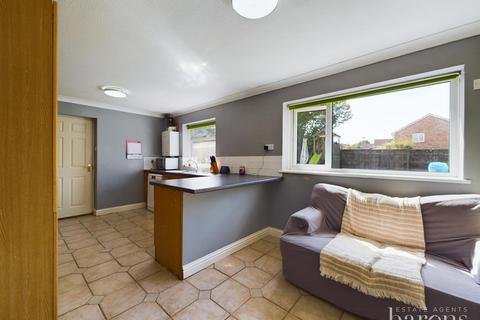 5 Mercer Close, Basingstoke, RG22 6NZ