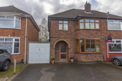 3 bedroom semi-detached house for sale, Queensgate Drive, Birstall, Leicester, LE4