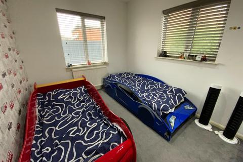 3 Alcester Drive, Leicester, LE5 6LB