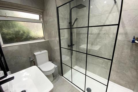 3 Alcester Drive, Leicester, LE5 6LB