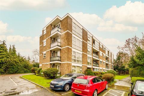 1 bedroom flat for sale, Woburn, Clivedon Court, Ealing W13