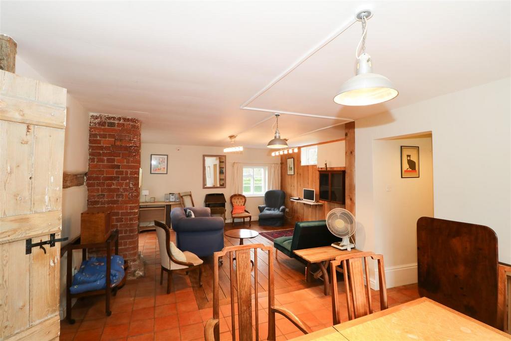 Hob Lane, Burton Green, Kenilworth 1 bed apartment to rent £950 pcm