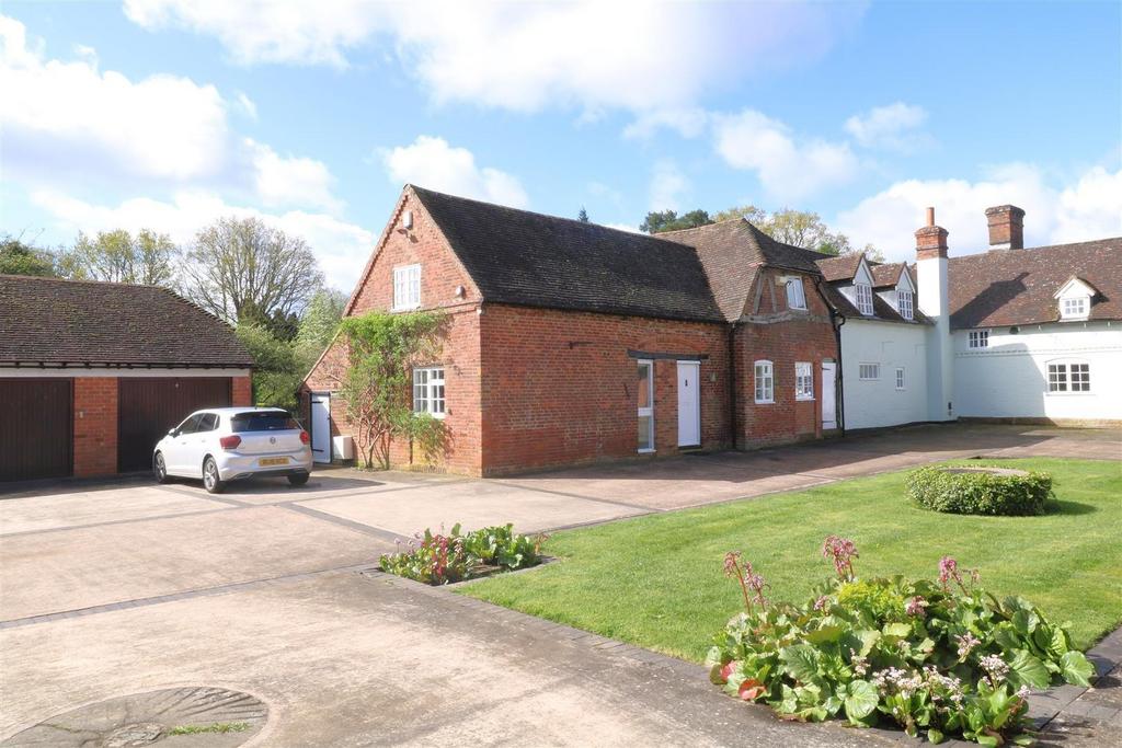 Hob Lane, Burton Green, Kenilworth 1 bed apartment £950 pcm (£219 pw)