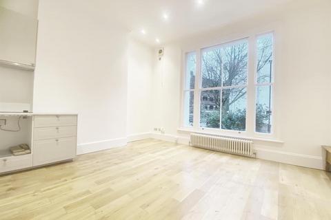2 bedroom house to rent - Langtry Road, London