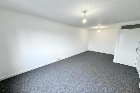 2 bedroom flat to rent - Curzon Road, Ashley Cross, Poole