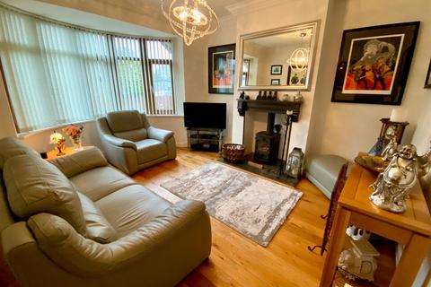 3 bedroom detached house for sale, Huddersfield Road, Mirfield