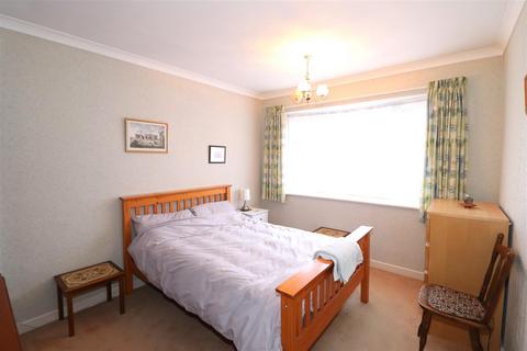 18 Convent Close, Kenilworth, CV8 2FQ