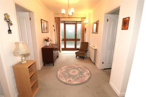 18 Convent Close, Kenilworth, CV8 2FQ
