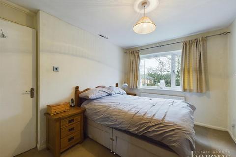 3 bedroom semi-detached house for sale, Highland Drive, Basingstoke RG23