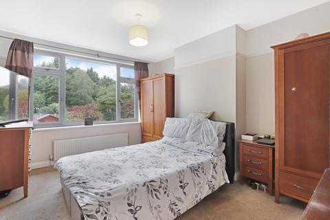 5 bedroom semi-detached house for sale, Forest Edge, Buckhurst Hill IG9