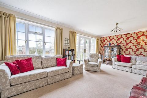7 Holy Barn Close, Basingstoke, RG22 5LN