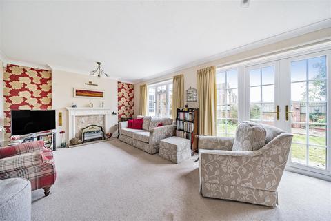 7 Holy Barn Close, Basingstoke, RG22 5LN
