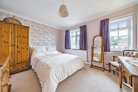 7 Holy Barn Close, Basingstoke, RG22 5LN