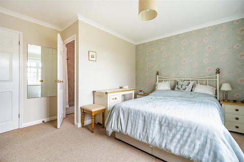 7 Holy Barn Close, Basingstoke, RG22 5LN