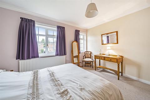 7 Holy Barn Close, Basingstoke, RG22 5LN