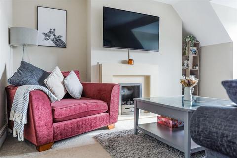 223b Fir Tree Road, Epsom, KT17 3LB