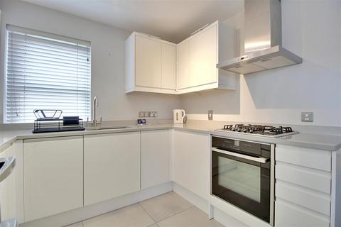2 bedroom flat for sale, Chase Court Gardens, Enfield