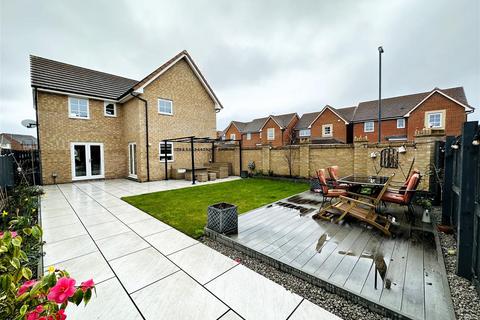 4 bedroom detached house for sale, Orchard Drive, Barlby, Selby