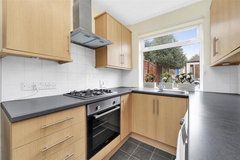 4 bedroom end of terrace house to rent - Great North Way, London NW4