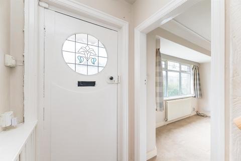 15 Oatlands Drive, Otley, LS21 2AY