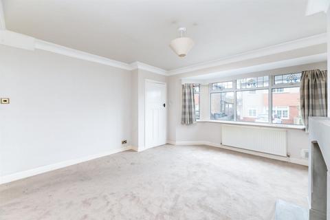 15 Oatlands Drive, Otley, LS21 2AY
