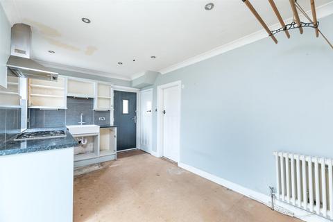 15 Oatlands Drive, Otley, LS21 2AY