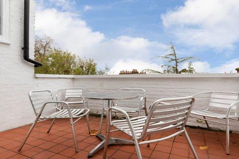 3 bedroom apartment to rent, NW1