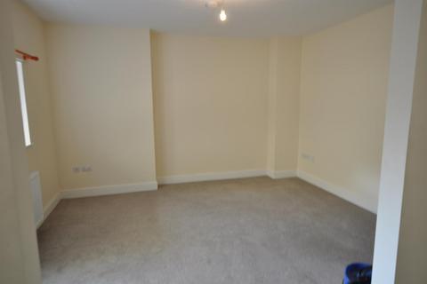 2 bedroom flat to rent - St. John Street, Whitland