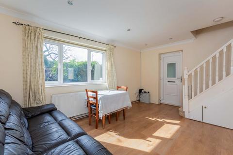 77a Spencer Road, Slough, SL3 8RR