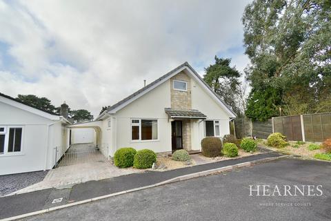 2 bedroom detached bungalow for sale, Gleneagles Close, Ferndown, BH22