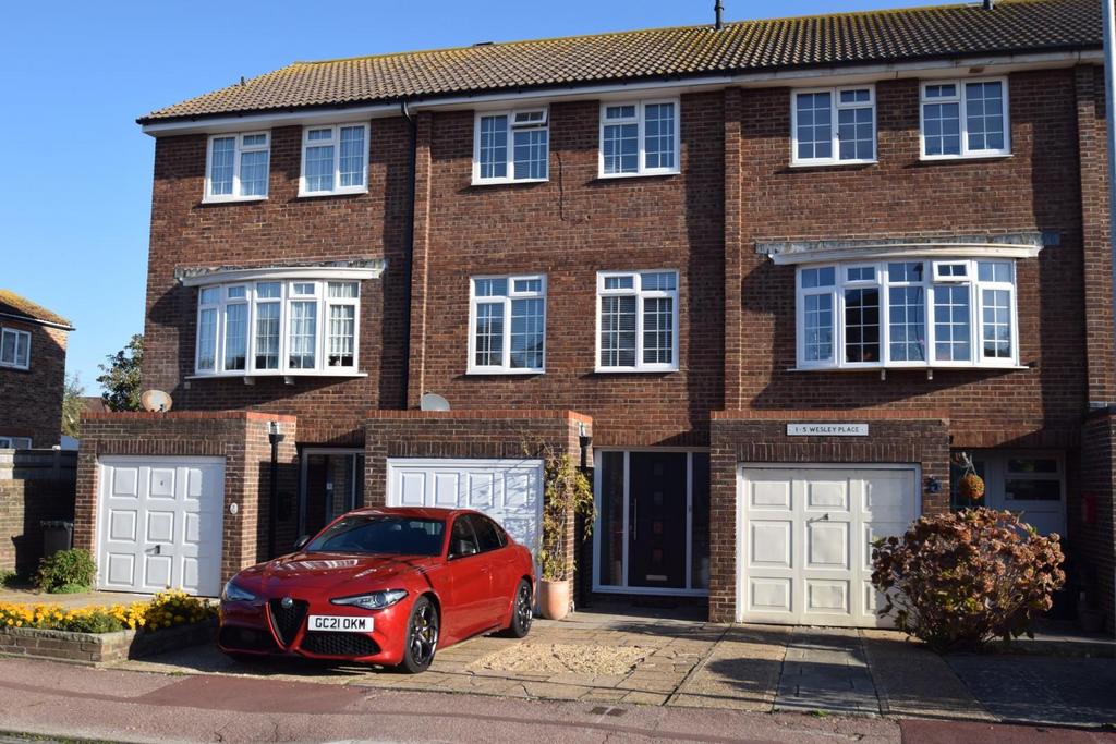 Ringwood Road, Eastbourne BN22 3 bed townhouse for sale £375,000