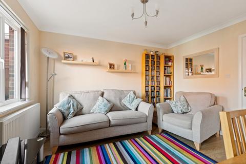 2 bedroom terraced house for sale - Gray Close, Hawkinge, Folkestone, CT18