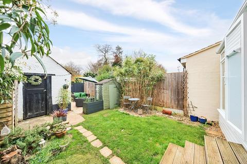 266 Tudor Drive, Kingston Upon Thames, KT2 5QL