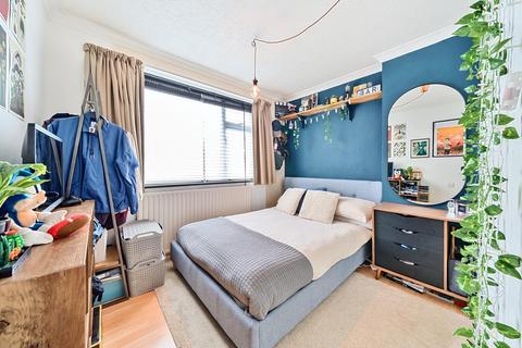266 Tudor Drive, Kingston Upon Thames, KT2 5QL