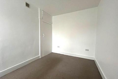 1 bedroom flat to rent, Sturges Road, Ashford