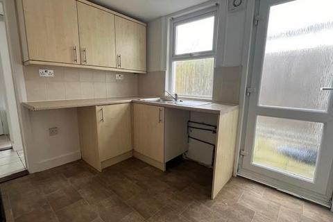 1 bedroom house to rent, Sturges Road, Ashford