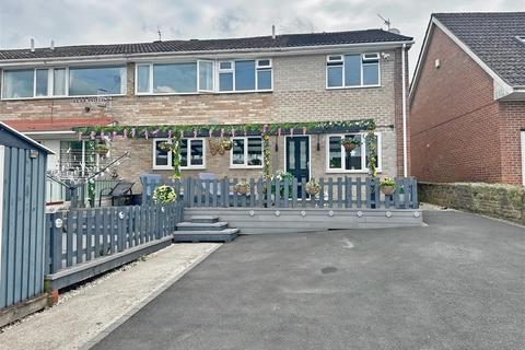 4 bedroom end of terrace house for sale, Greenroyd, West Vale