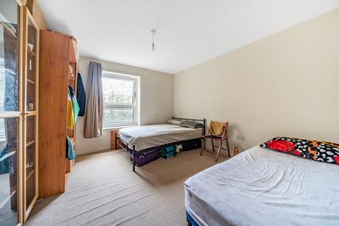 2 bedroom apartment for sale, Brindley Court, Letchworth Road, Stanmore, HA7
