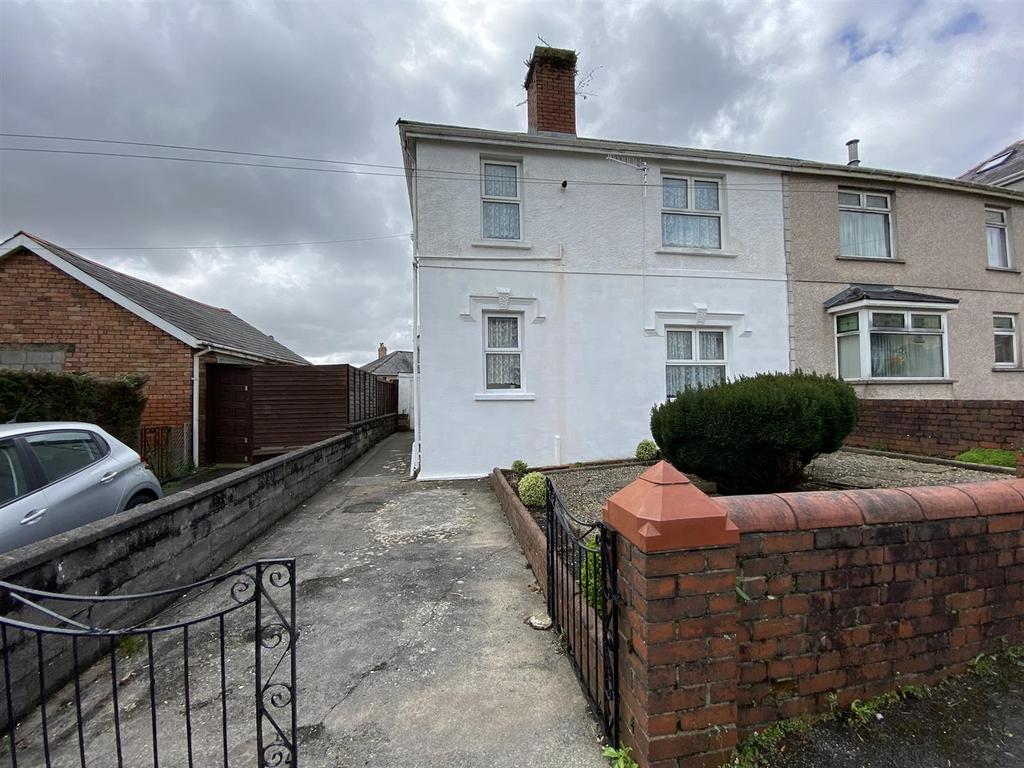 Waun Road, Llanelli 3 bed semidetached house £129,995