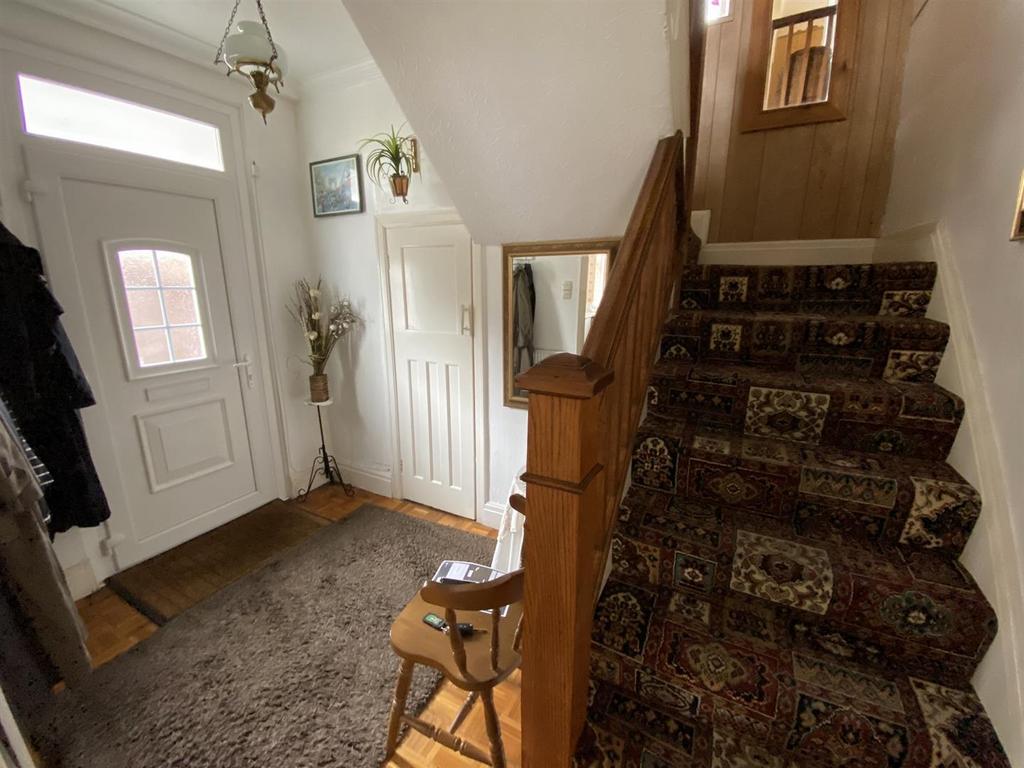 Waun Road, Llanelli 3 bed semidetached house for sale £129,995