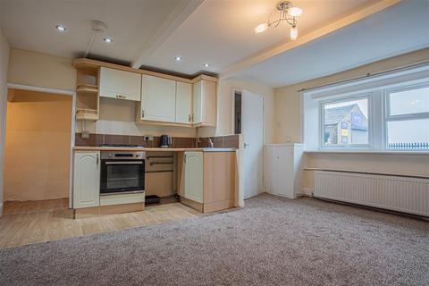 1 bedroom terraced house for sale, Highgate Road, Queensbury BD13