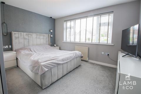 3 bedroom detached bungalow for sale, Leys Drive, Clacton-On-Sea CO16