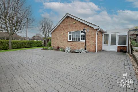 3 bedroom detached bungalow for sale, Leys Drive, Clacton-On-Sea CO16