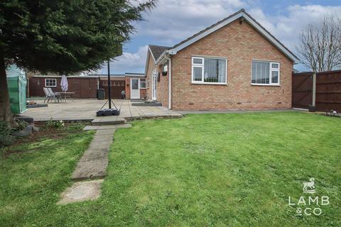 3 bedroom detached bungalow for sale, Leys Drive, Clacton-On-Sea CO16