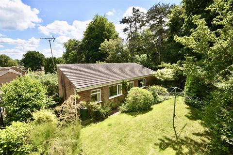 3 bedroom detached bungalow for sale, Chestnut Hill, Linslade, LU7 2TR