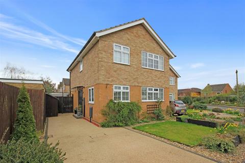 4 bedroom detached house for sale, Peverel Close, Higham Ferrers NN10