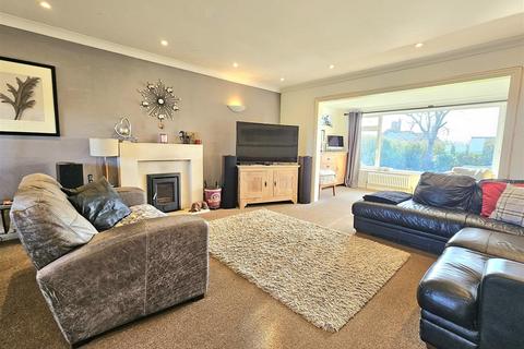 6 bedroom detached house for sale, Chyngton Lane North, Seaford BN25
