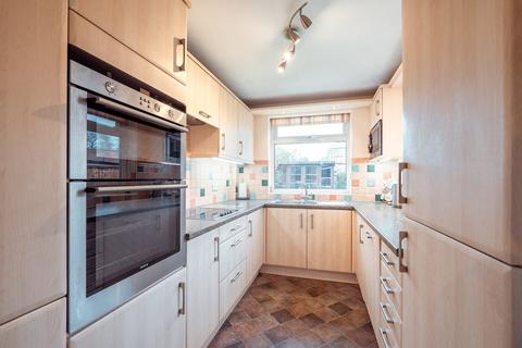 3 bedroom semi-detached house for sale - Abingdon Road, Davyhulme, Manchester, M41