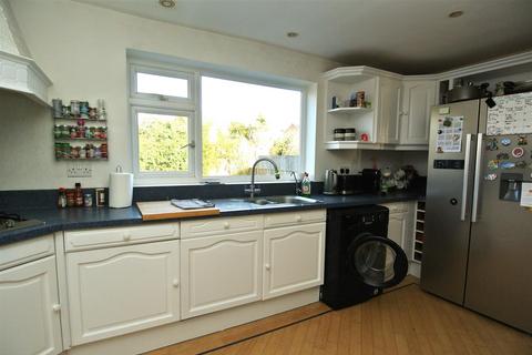 4 bedroom semi-detached house for sale, Pavilion Gardens, Staines upon Thames TW18